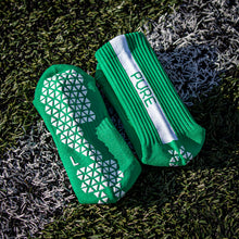Load image into Gallery viewer, Pure Grip Socks Green