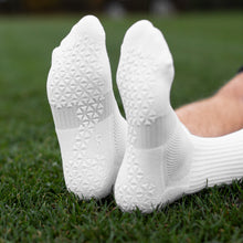 Load image into Gallery viewer, Pure Grip Socks Pro Whiteout