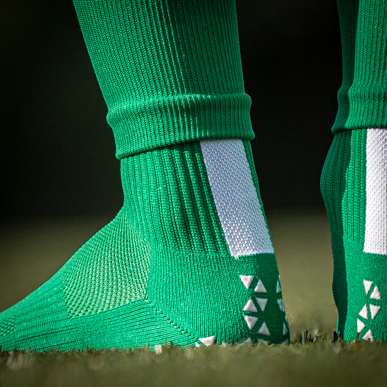 Pure Sleeves Green – Pure Grip Socks