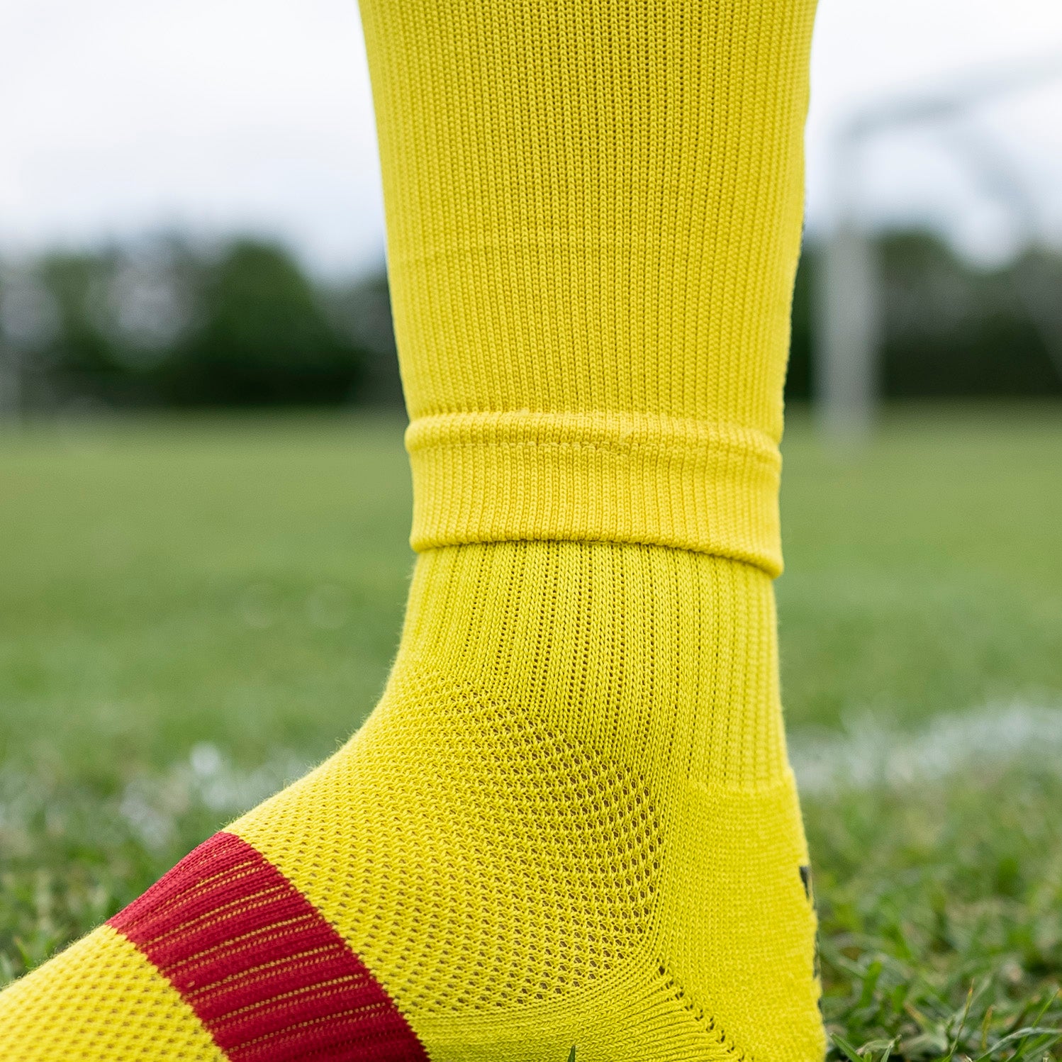 Rebel Yellow – Ankle Grip Socks – POWWFUL